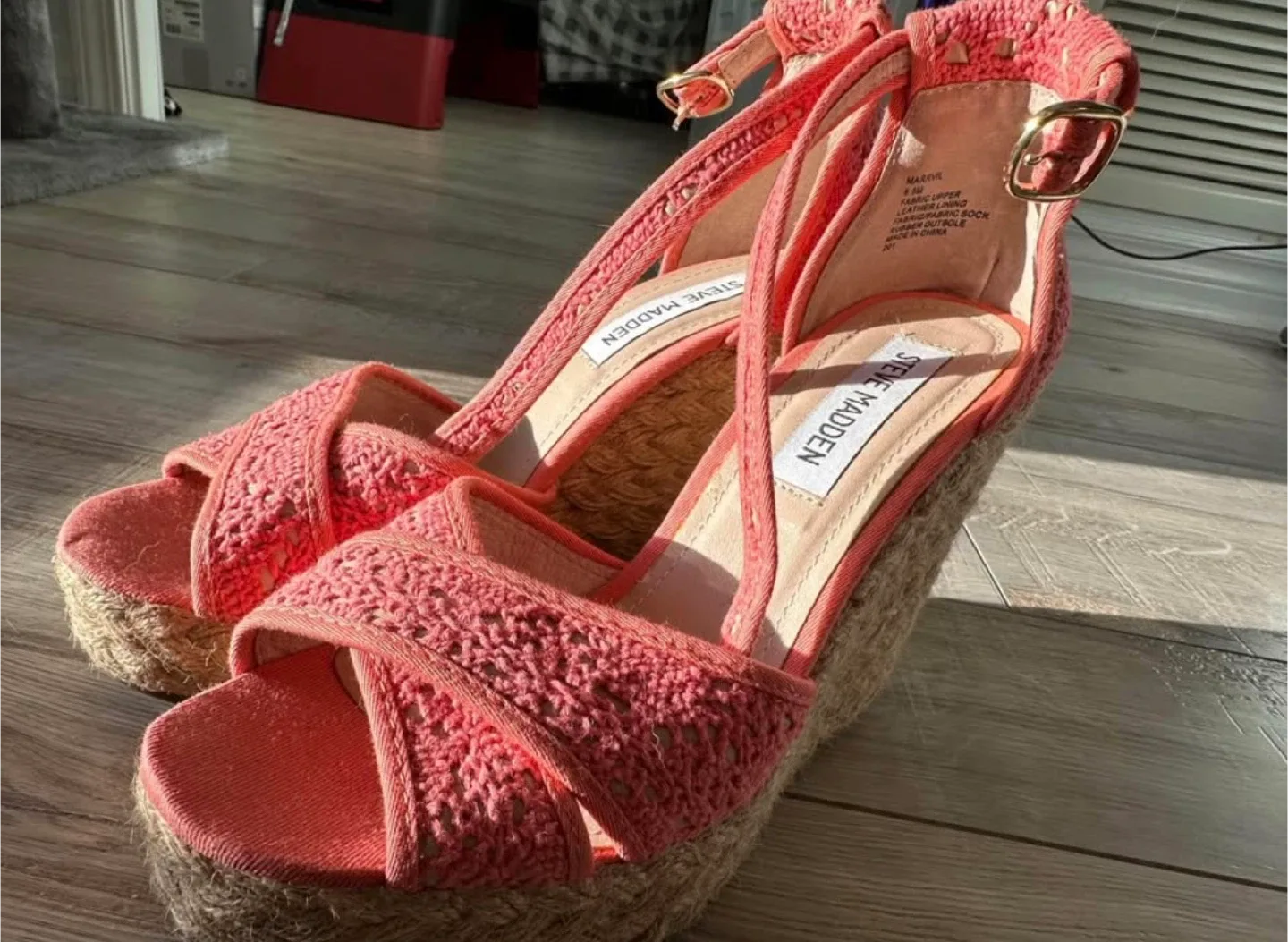 Steve Madden Marrvil Coral Wedge Sandals - Size 6.5