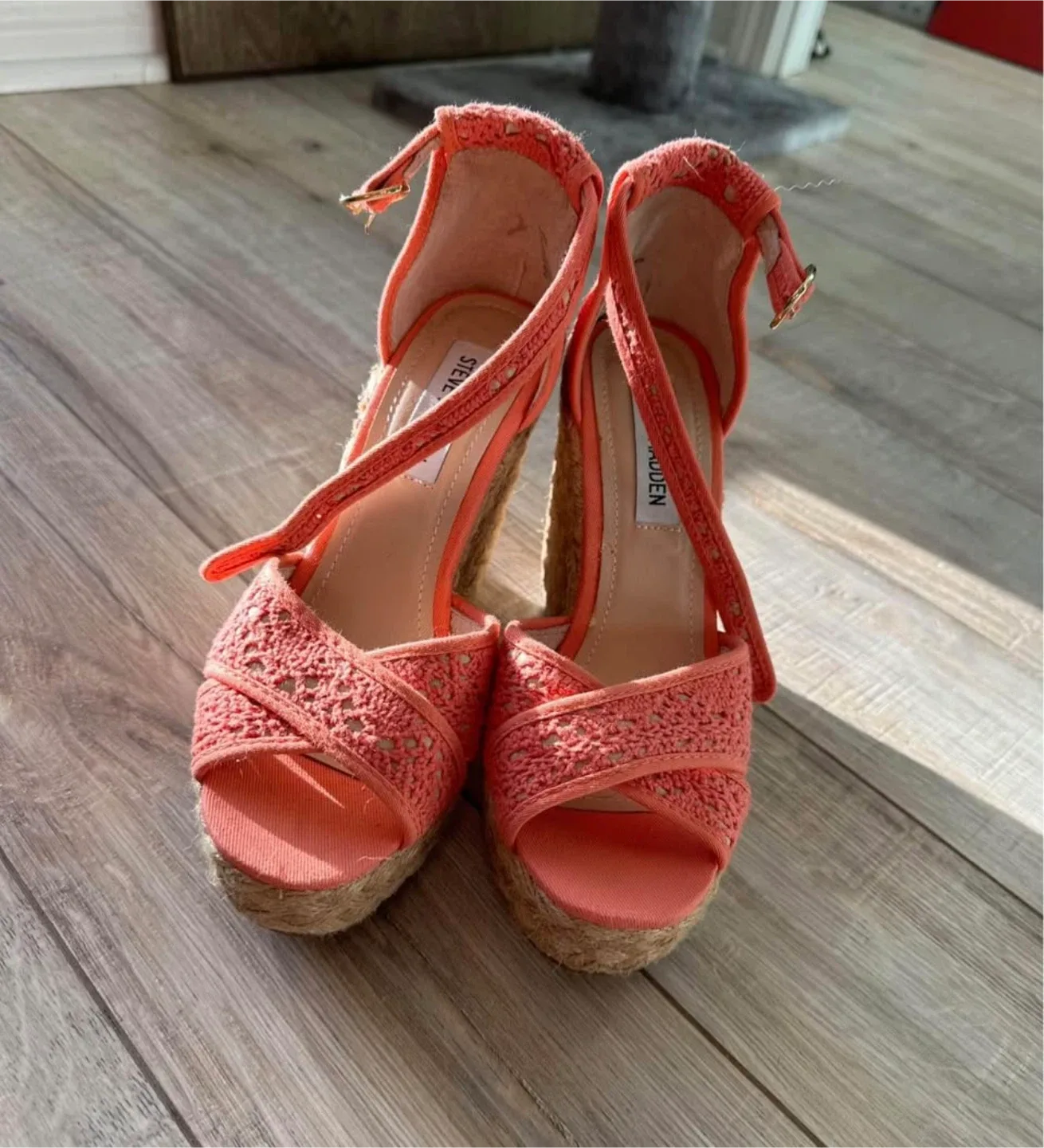 Steve Madden Marrvil Coral Wedge Sandals - Size 6.5 image indicator(4)