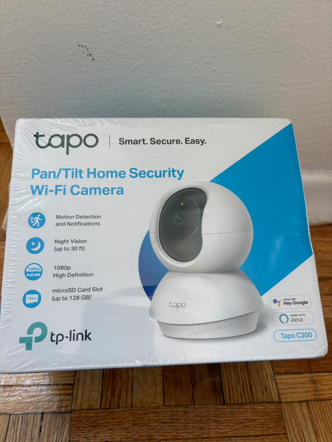 New Tapo C200 Pan/Tilt Home Security Wi-Fi Camera - photo 2