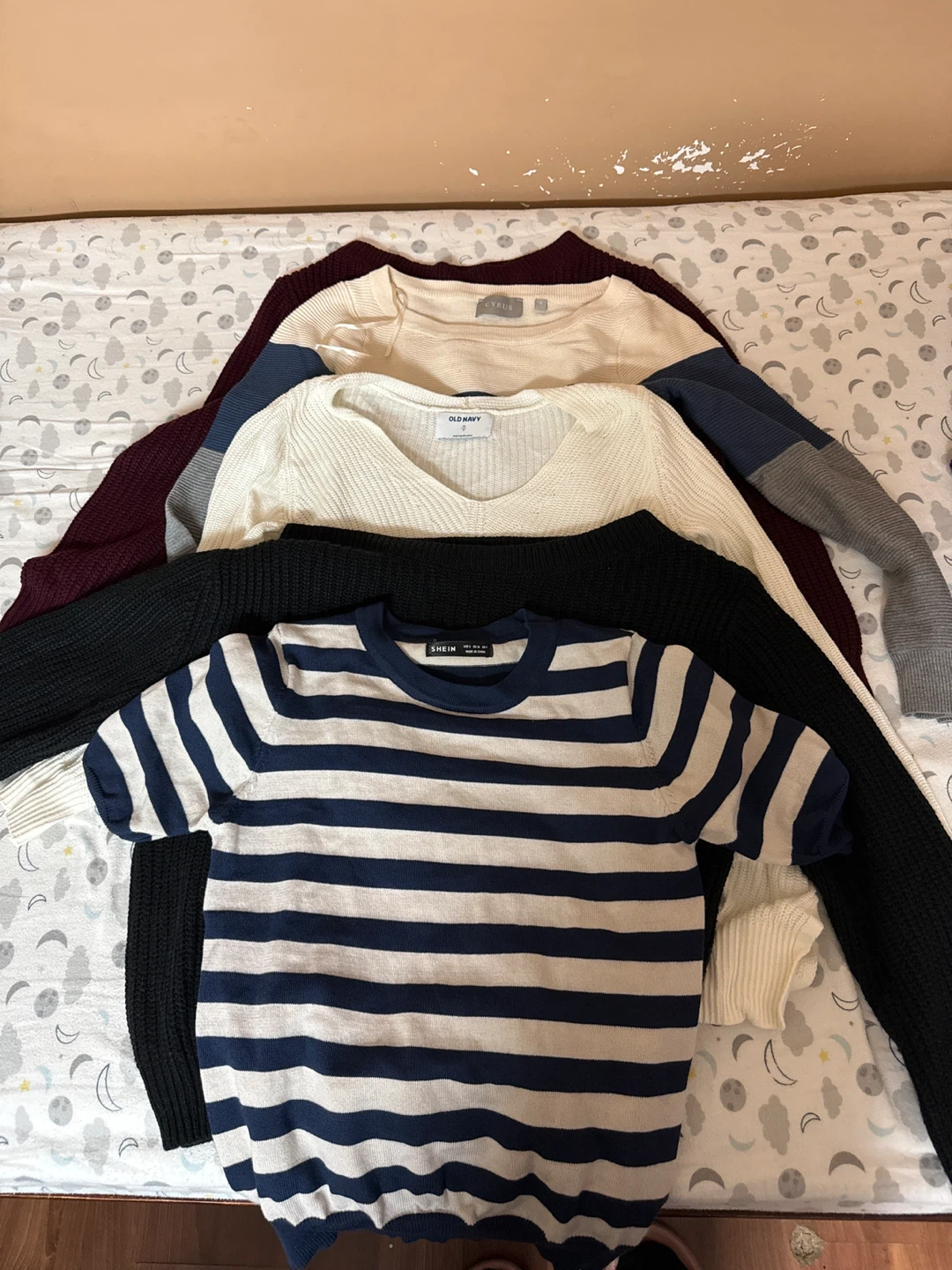 Bundle of Sweaters (Shein, Old Navy, Cyrus) - Size S - photo 5