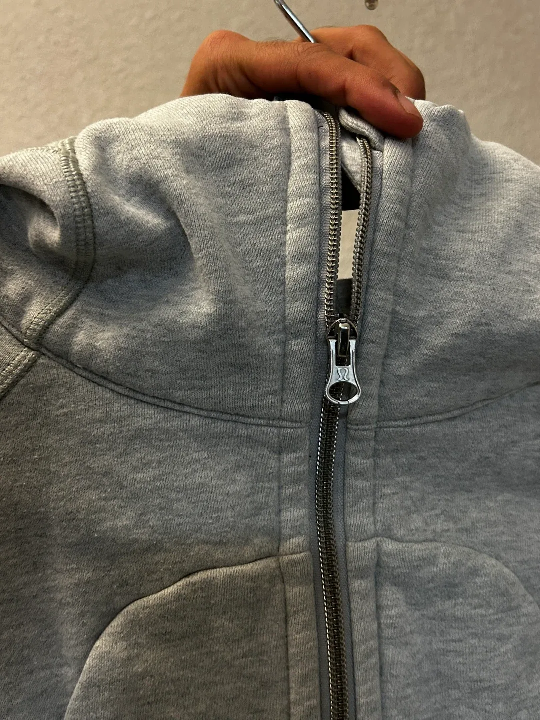 Lululemon Scuba Hoodie Grey image indicator(5)