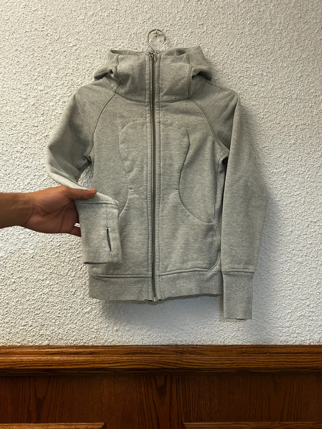 Lululemon Scuba Hoodie Grey image indicator(2)