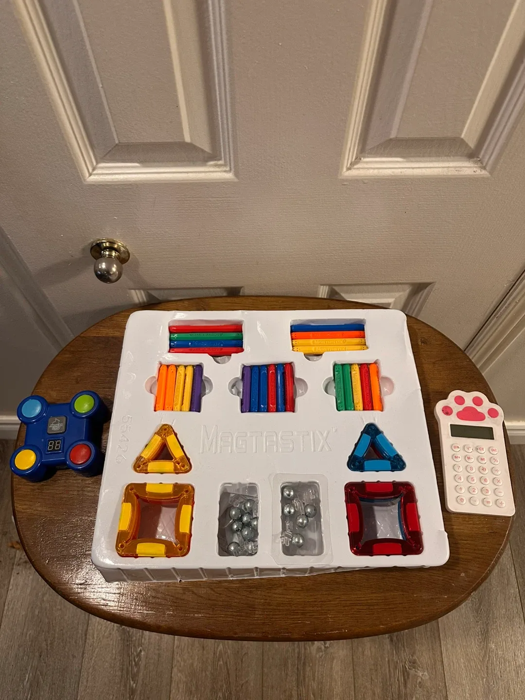 Magtastix Magnetic Building Set with Calculator thumbnail