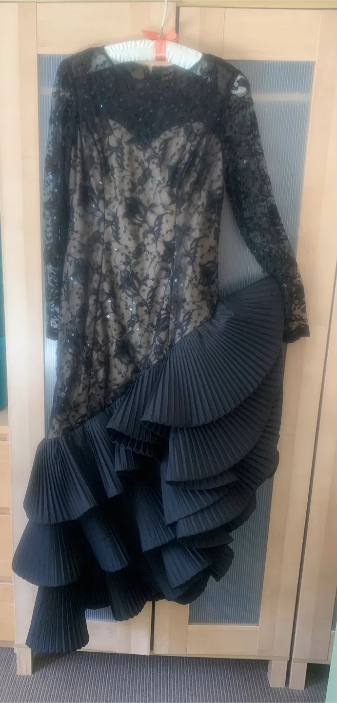 Vintage Victor Costa Black Lace & Pleated Ruffle Gown image indicator(5)