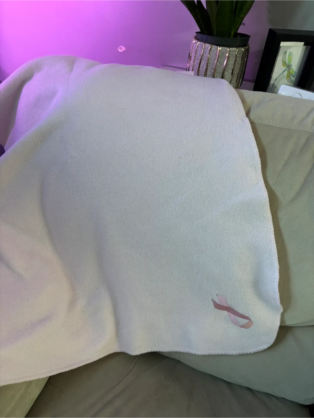 Blanket/Throw image indicator(2)