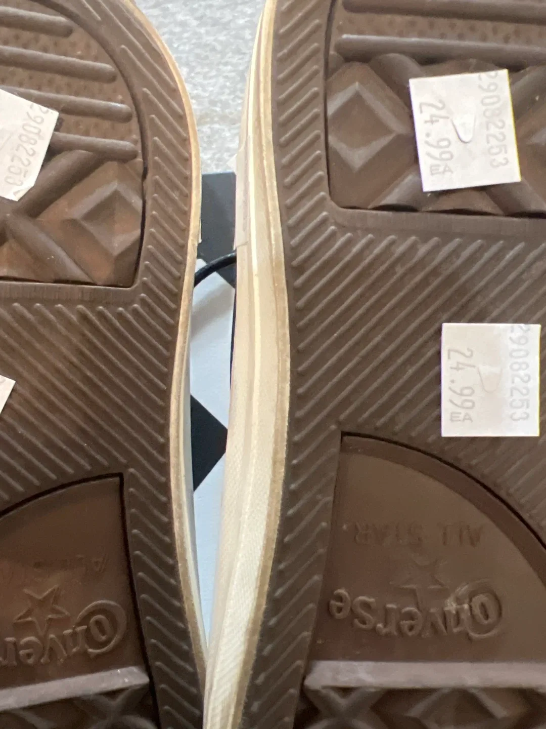 Converse Chuck Taylor All Star Black Leather Scallop US 8 image indicator(2)