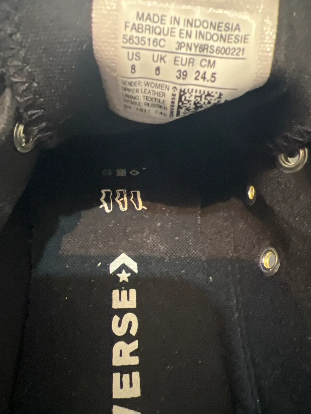 Converse Chuck Taylor All Star Black Leather Scallop US 8 image indicator(3)