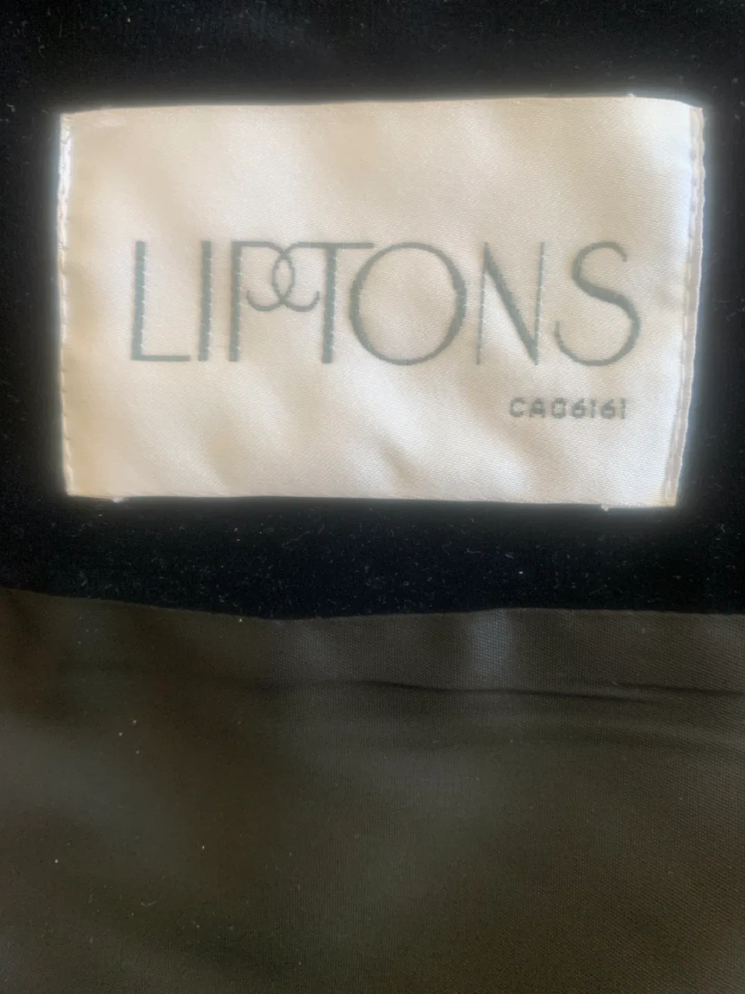 Vintage Liptons Black Velvet Floor Length Coat - Size 6 image indicator(4)