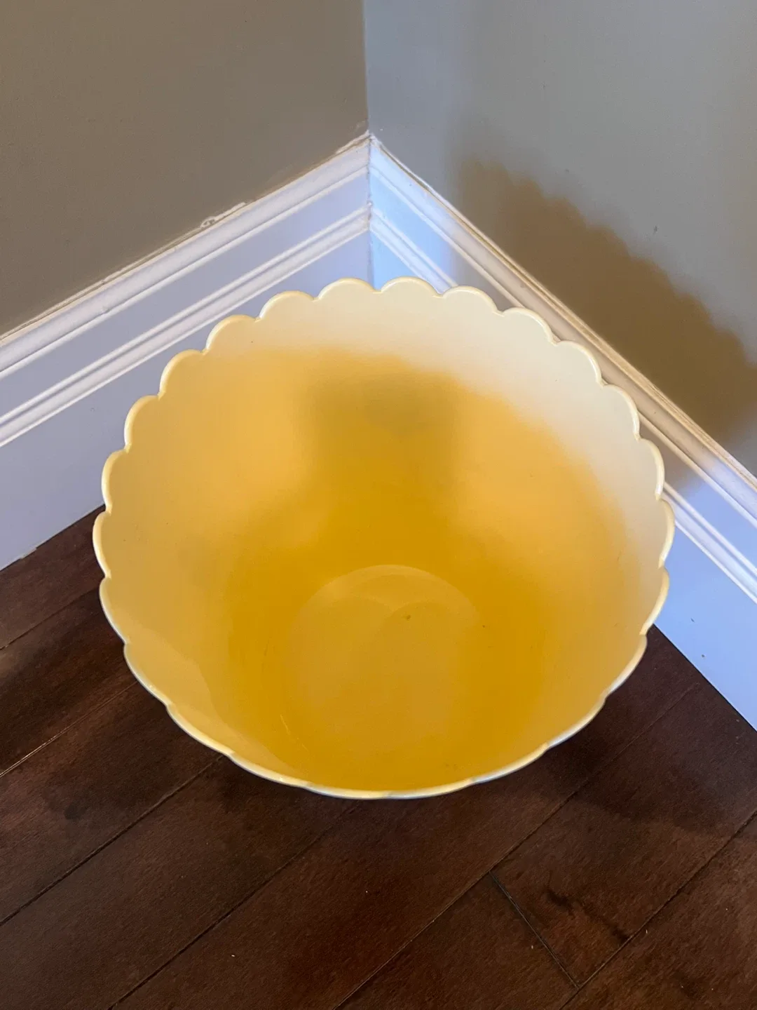 Retro Waste Basket image indicator(3)