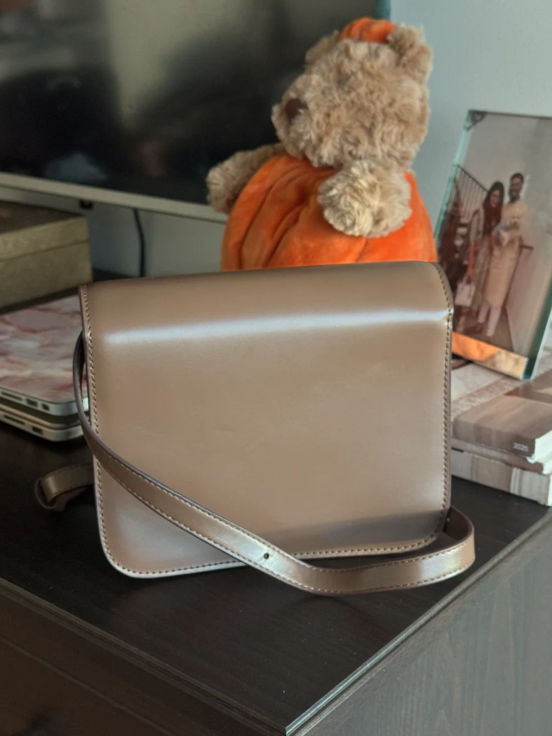 Elegant Taupe Crossbody Bag image indicator(3)