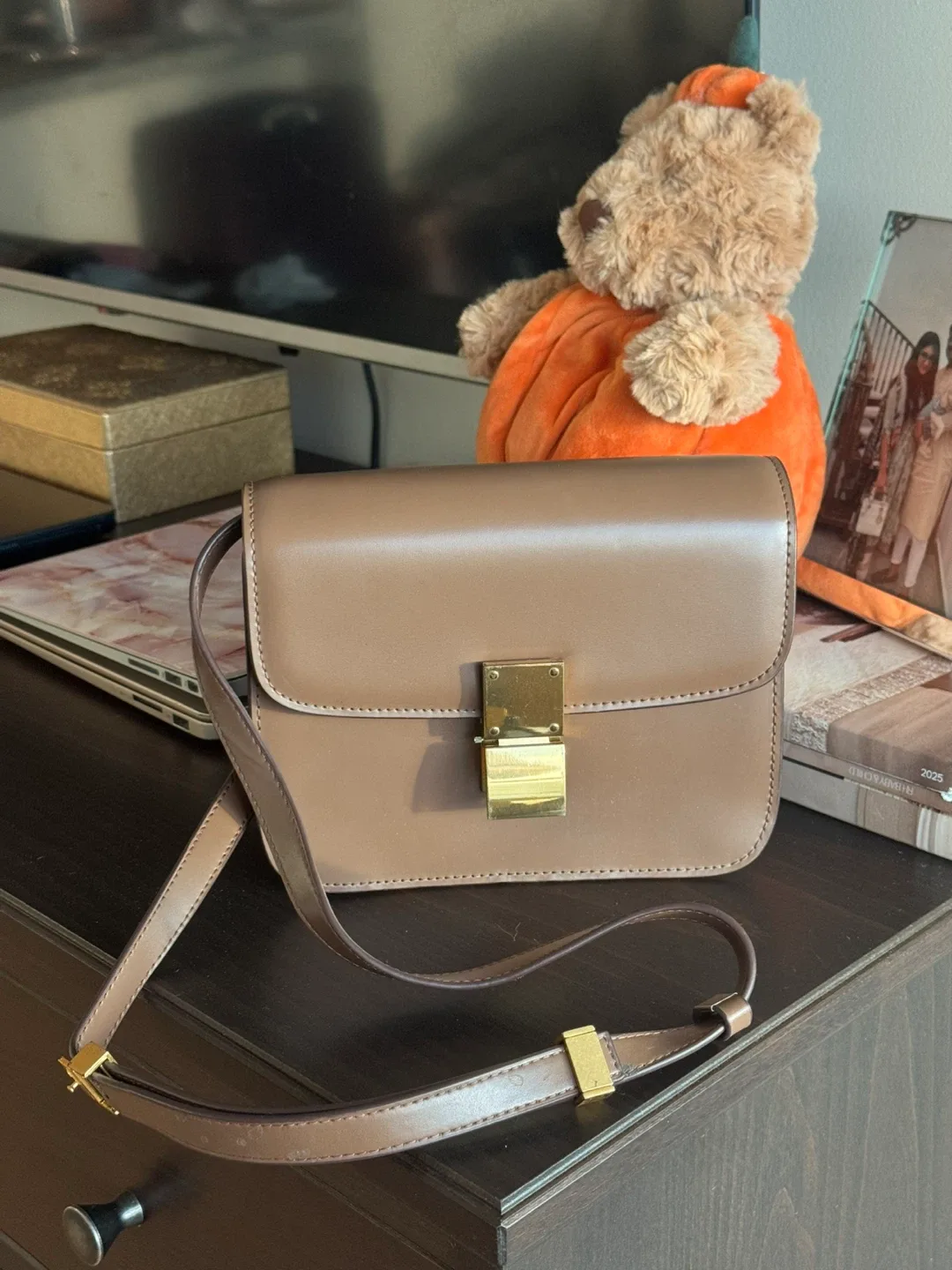 Elegant Taupe Crossbody Bag image indicator(2)
