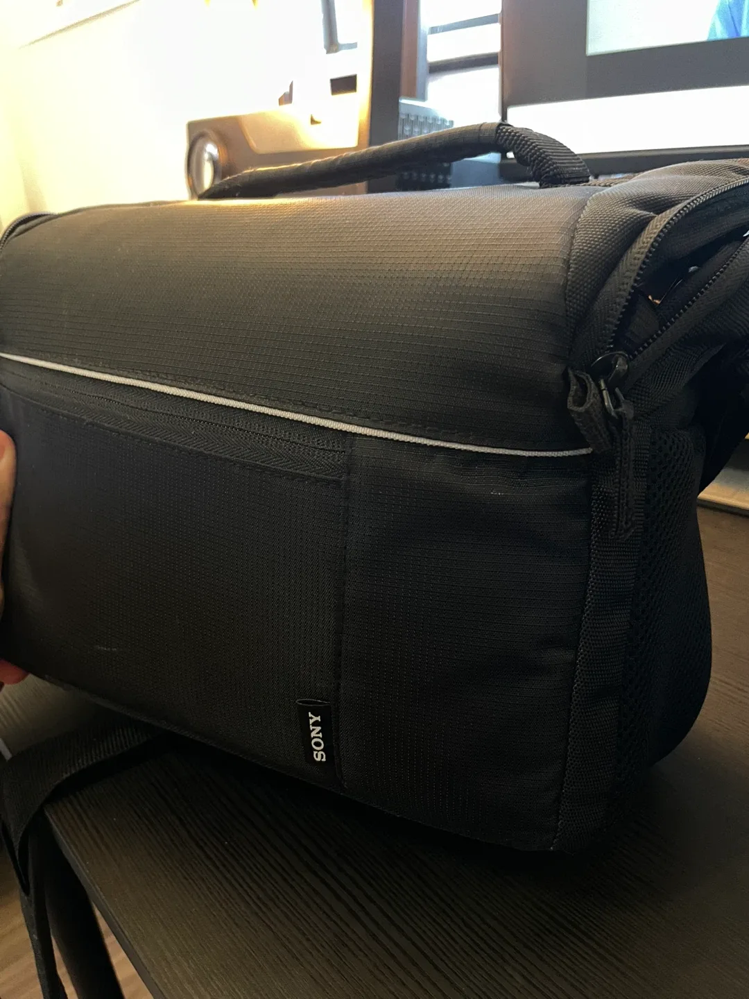 Sony Alpha 7 II Camera with 35mm Tamron Lens image indicator(10)