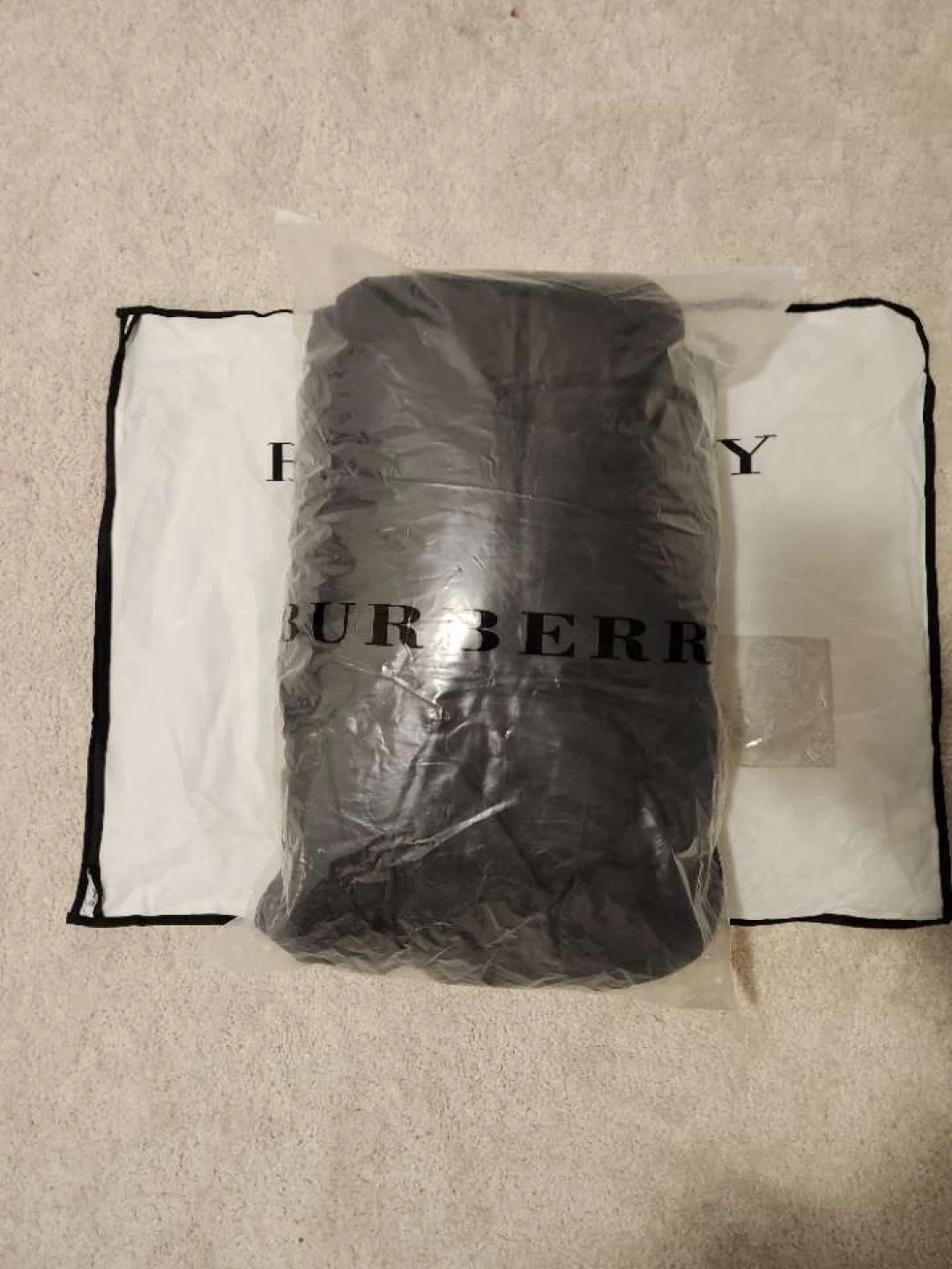 Burberry Black Puffer Jacket - photo 4