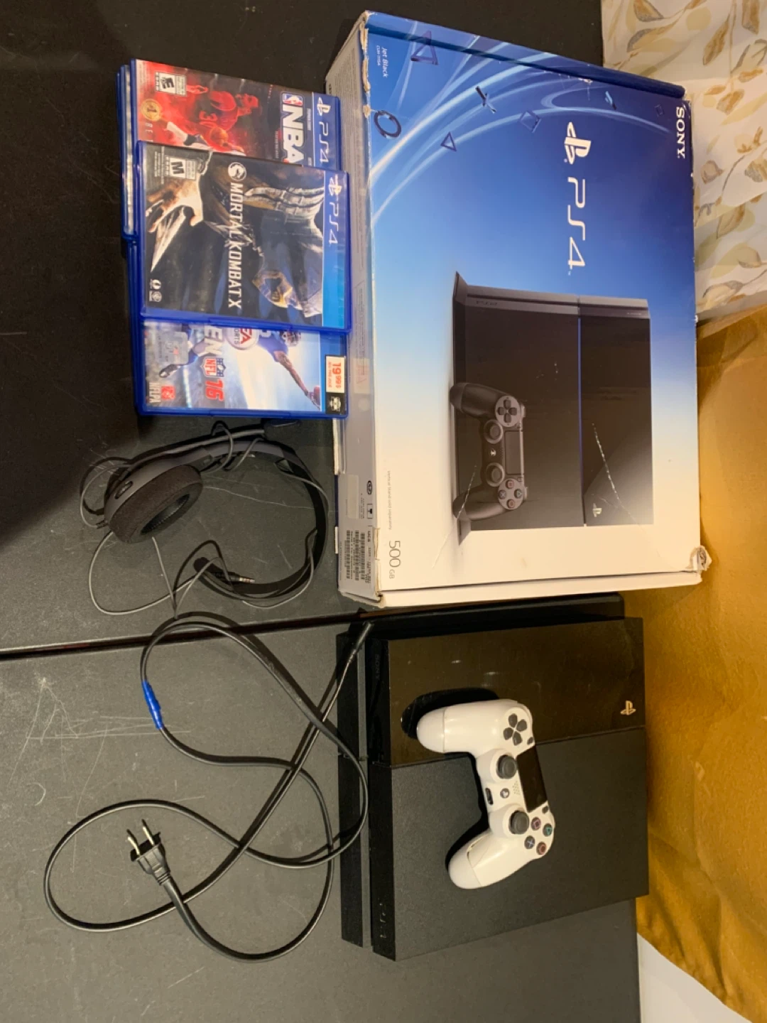 Bundles PS4 + 1 manette + 7 jeux + casque – À saisir aujourd’hui - photo 2