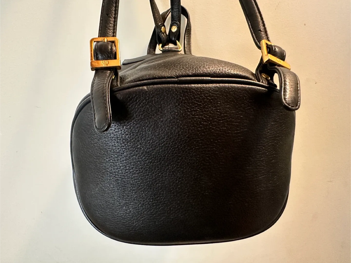 MCM Black Leather Backpack image indicator(4)