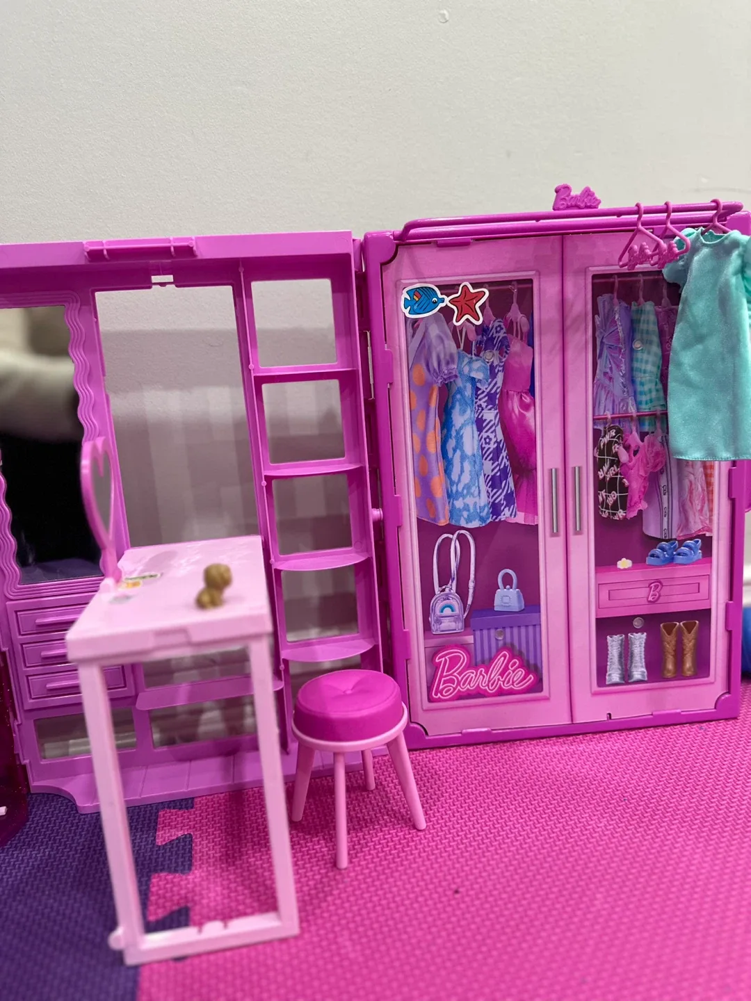 Barbie Dream Closet Playset image indicator(4)