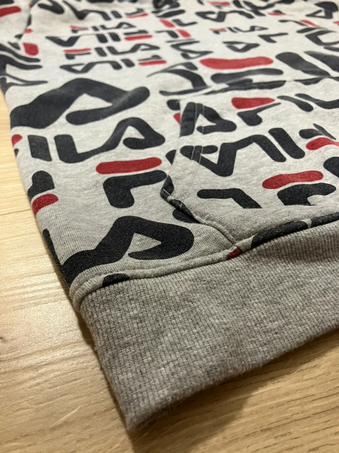 Sweater hoodies top clothes sales image indicator(3)