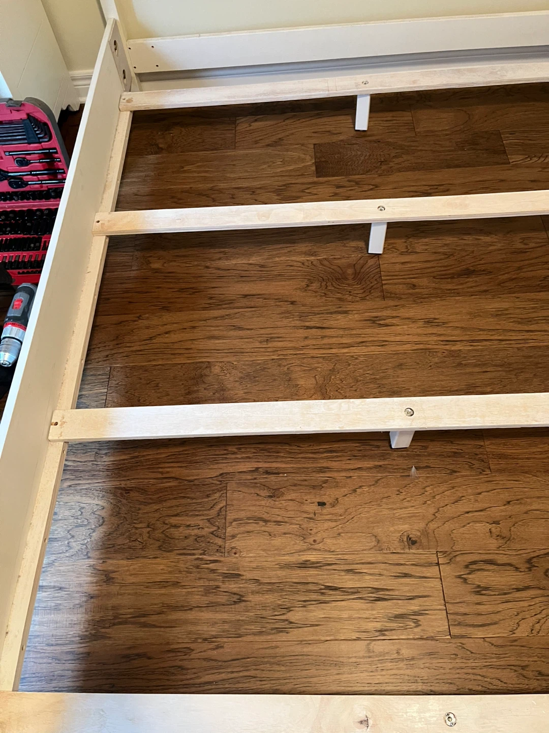 Wooden bed frame (Queen) - photo 2