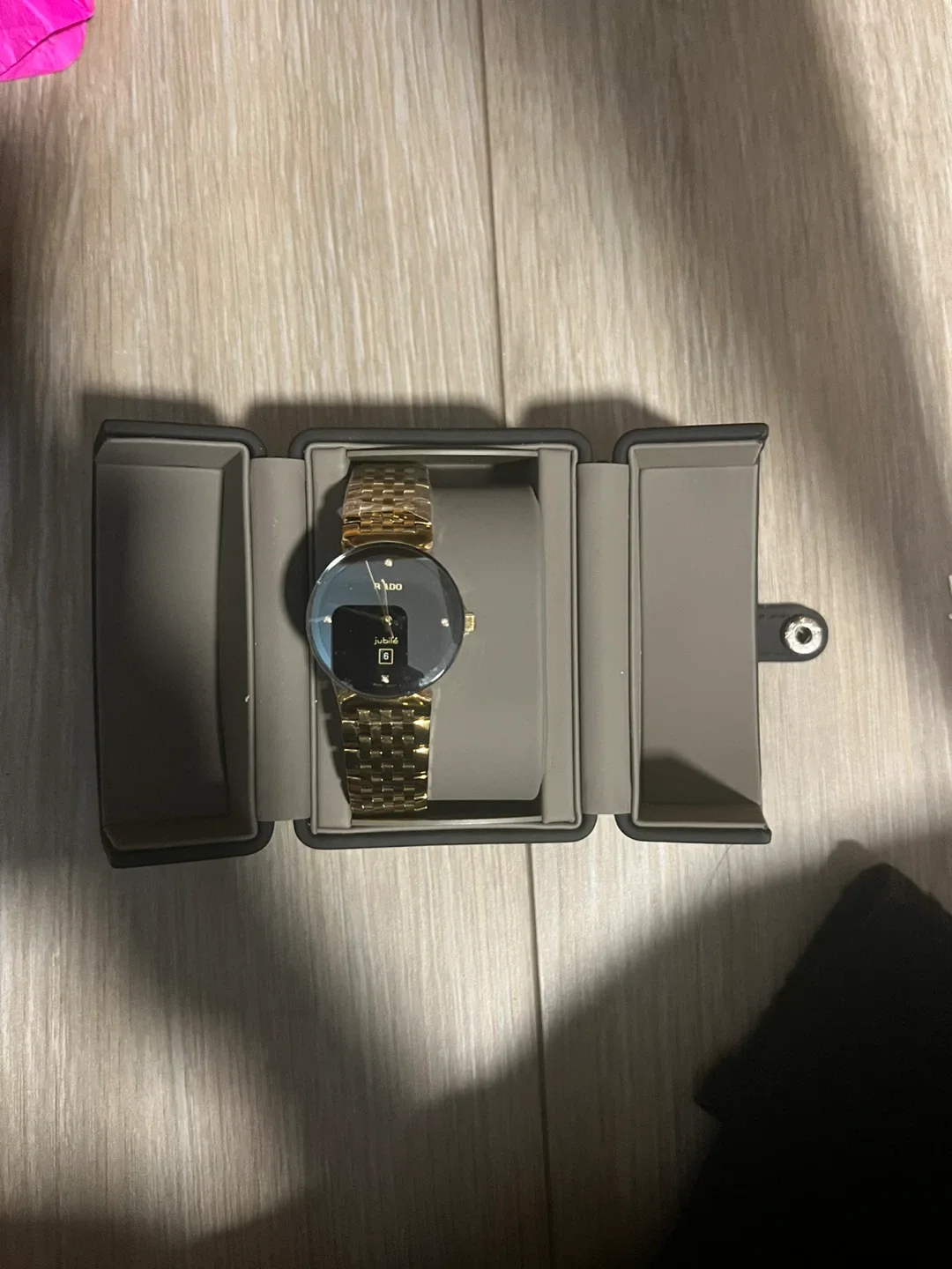 Rado Jubile Gold Watch image indicator(3)