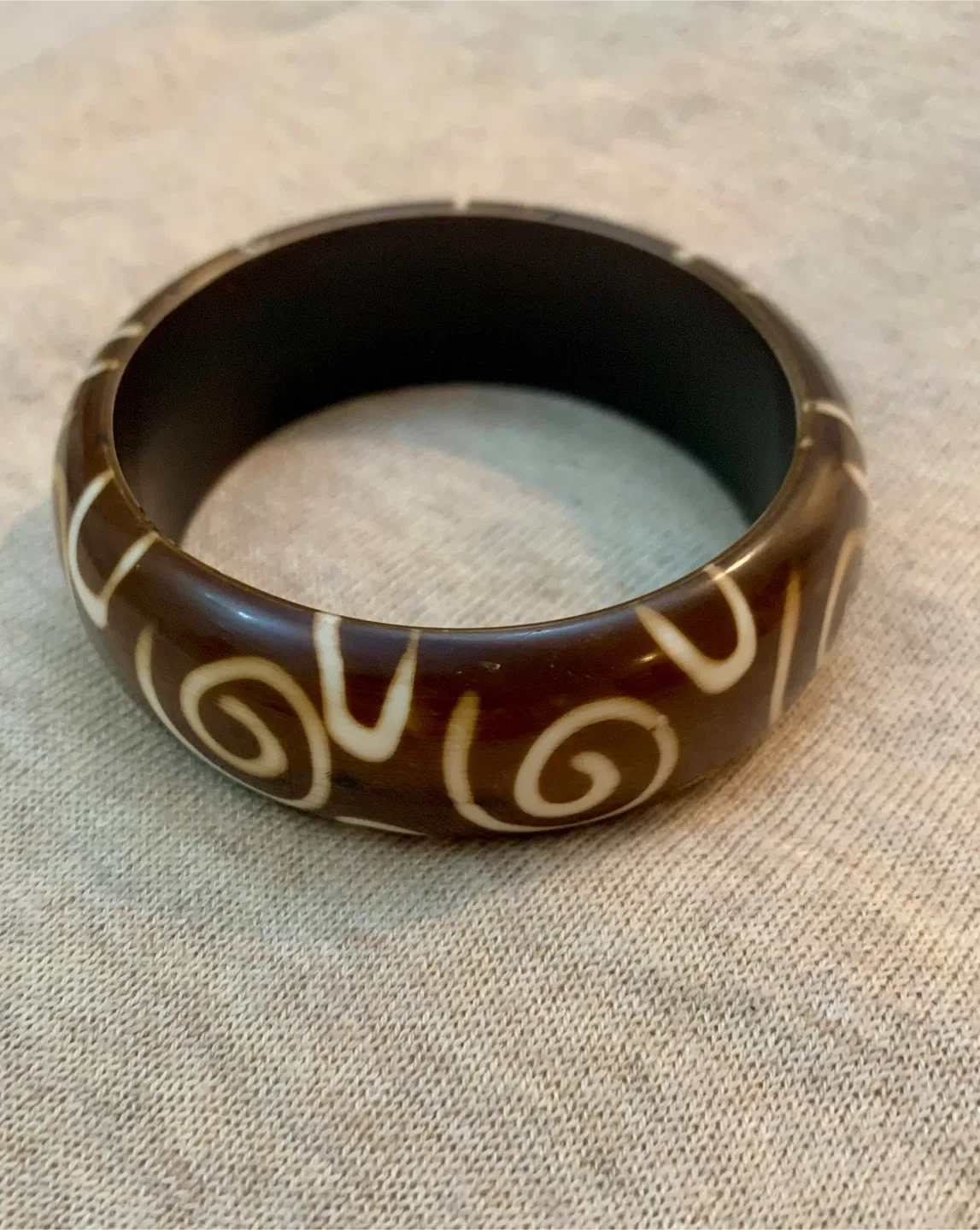 Brown & White Patterned Bangle Bracelet image indicator(2)