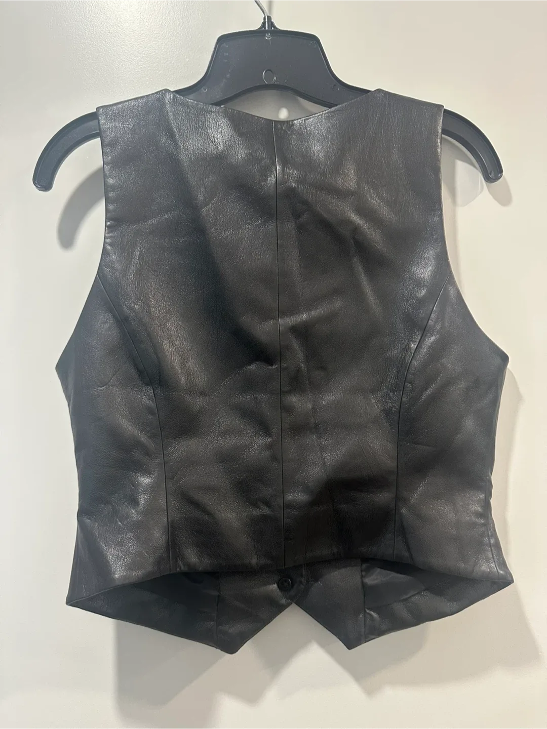 Wilfred Black Leather Vest - Size Small image indicator(2)