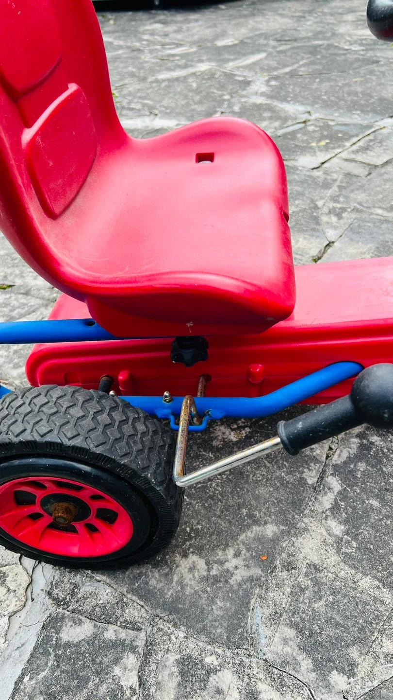 Marvel Spider-Man Themed Pedal Go-Kart 🕷️ image indicator(9)