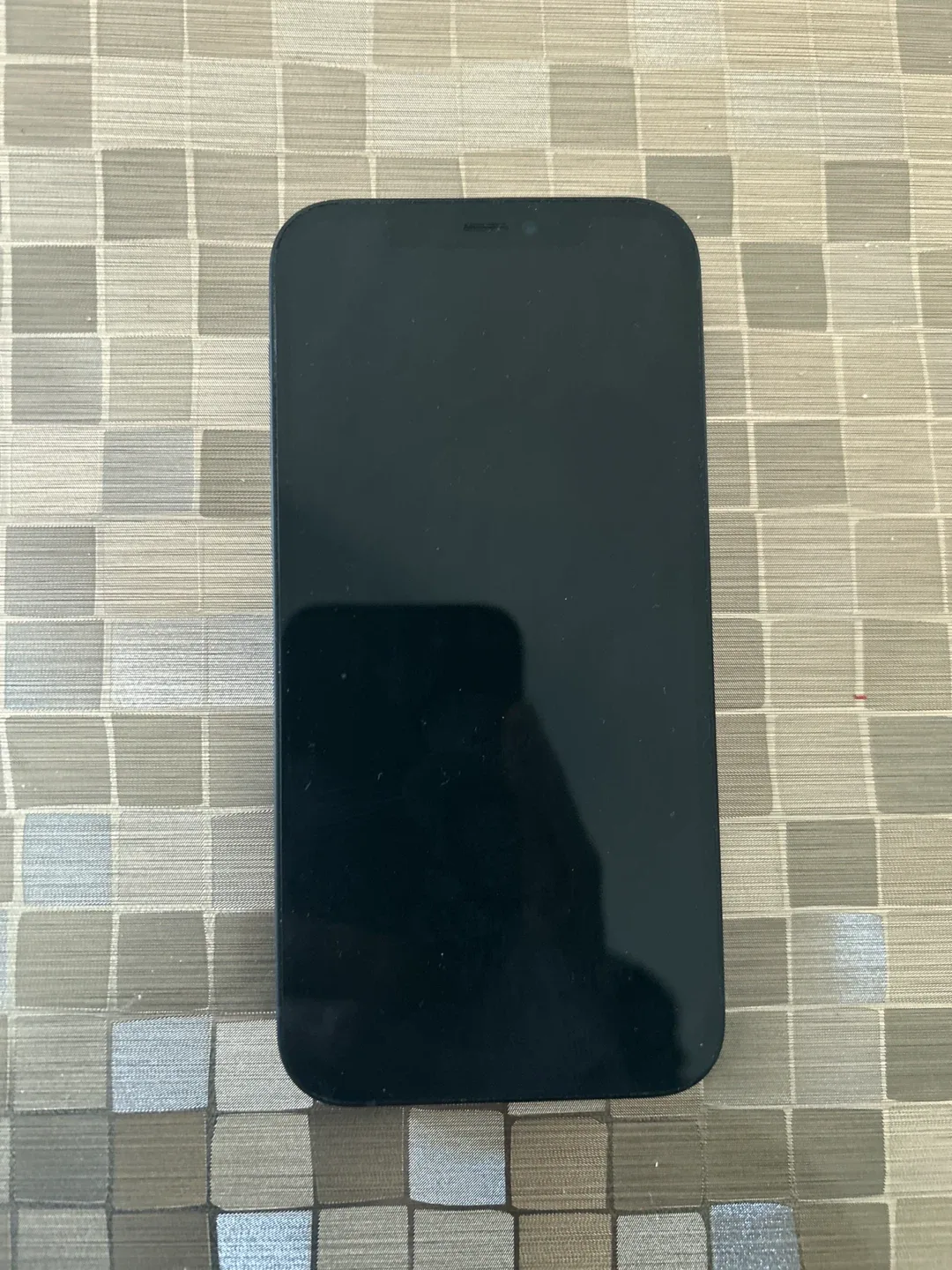 iPhone 12 - Black image indicator(4)