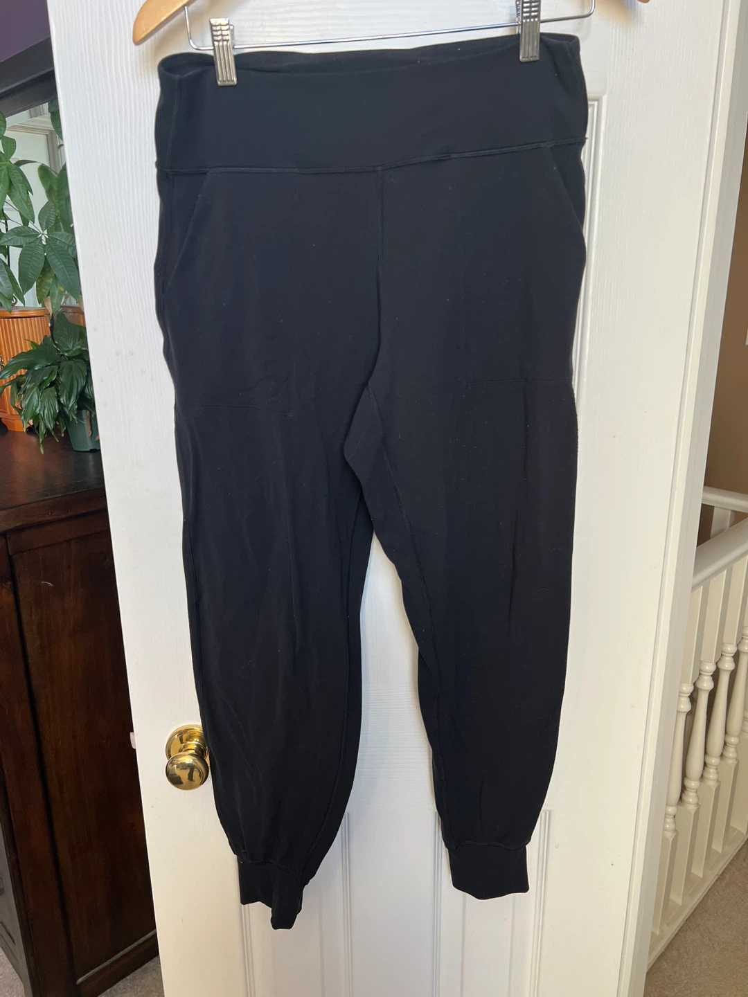 Lululemon Black align Joggers - Size 10