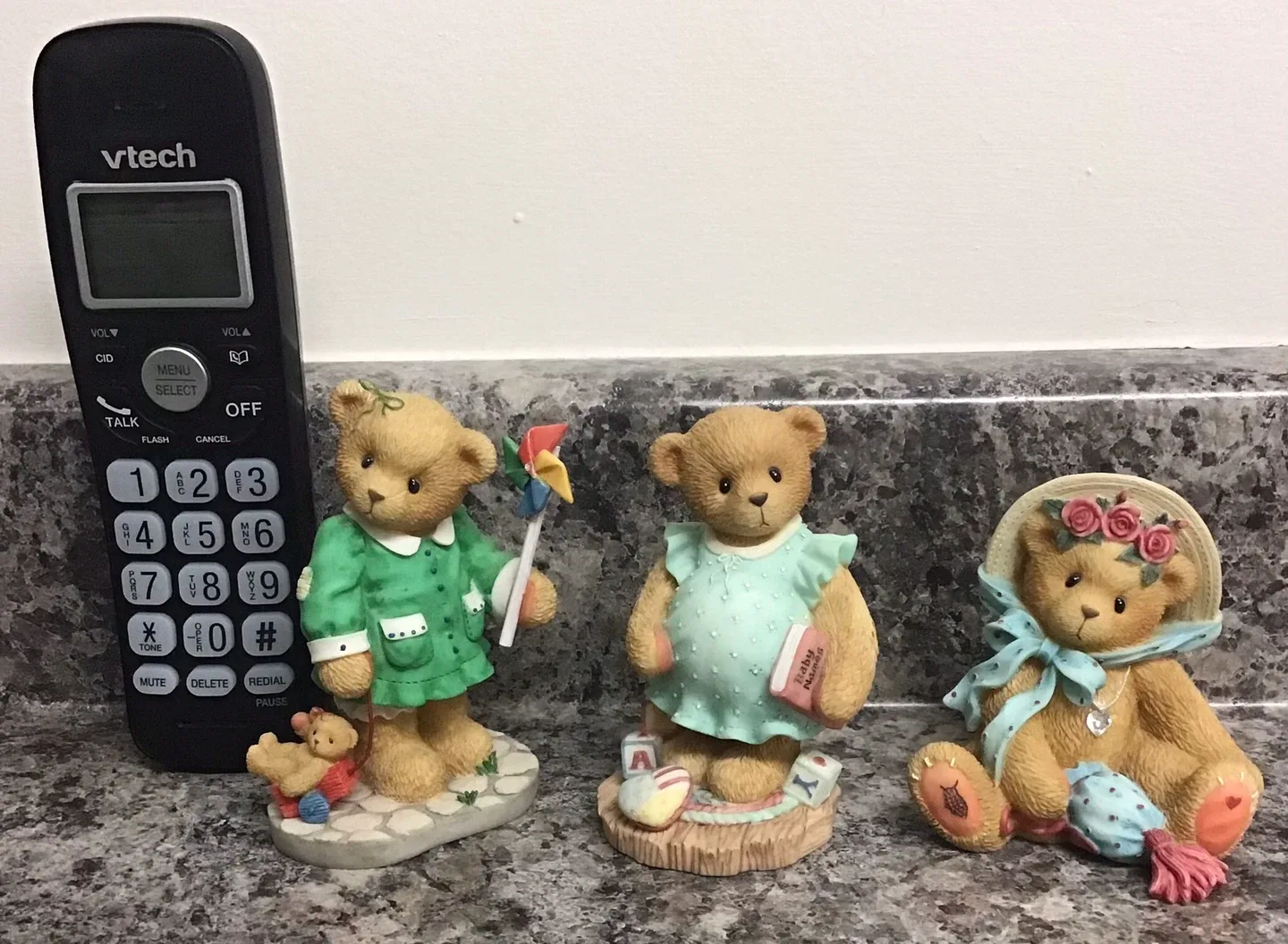 Collectible Teddy Bear Figurines thumbnail