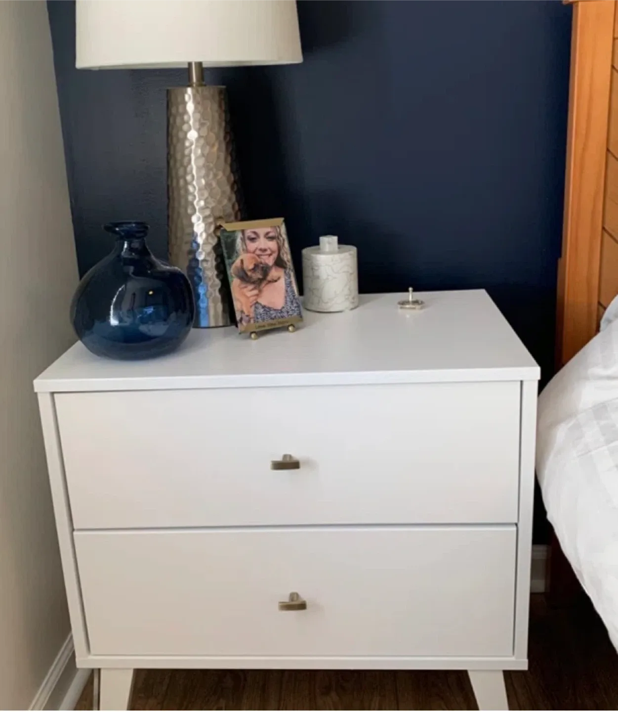 White 2-Drawer Nightstand (a pair) image indicator(4)