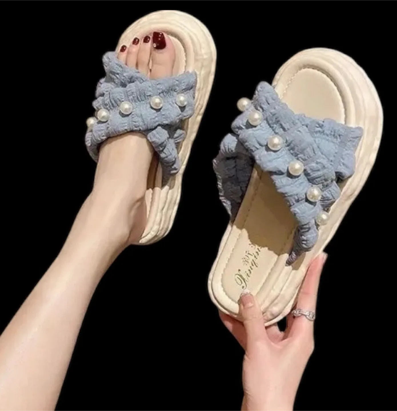 Blue Pearl Platform Sandals image indicator(3)