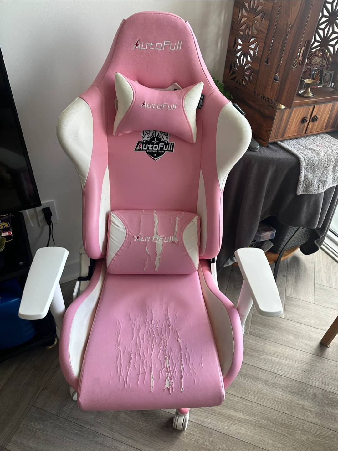 AutoFull Pink Gaming Chair