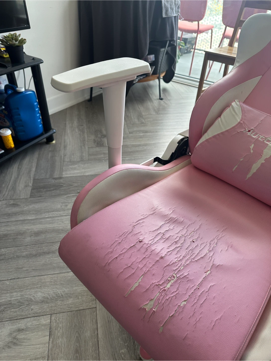 AutoFull Pink Gaming Chair - photo 3