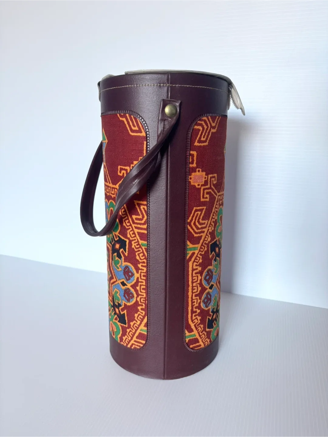 Knitting storage container and needles image indicator(3)