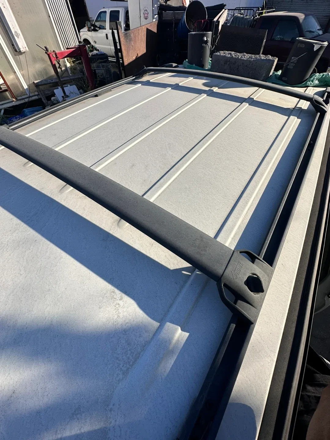 Roof Rack Cross Bars 2011 Dodge Caravan image indicator(2)