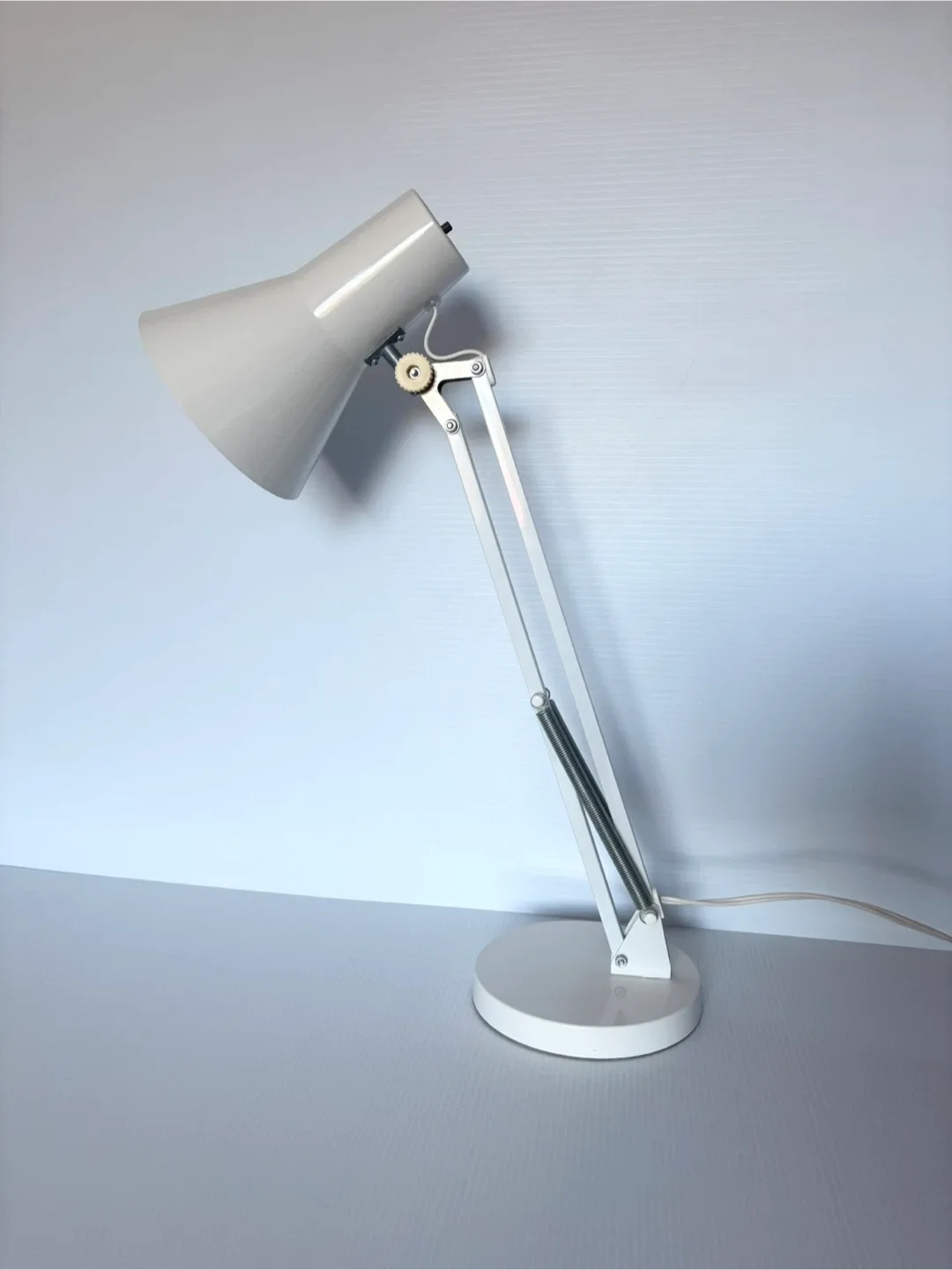 Vintage white adjustable office desk lamp image indicator(5)