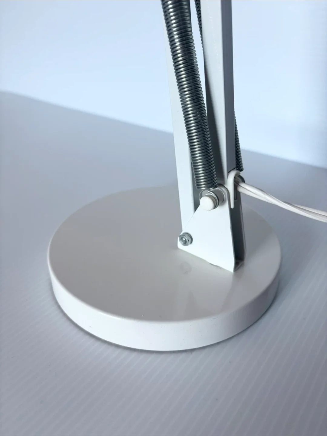 Vintage white adjustable office desk lamp image indicator(2)