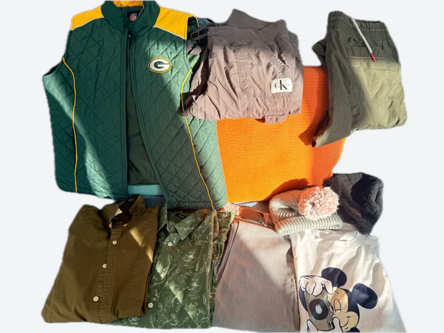 Mixed Clothing Bundle image indicator(2)