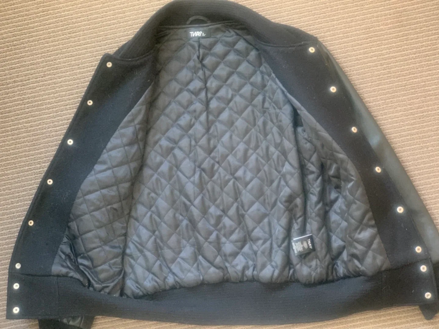 Aritzia TNA Varsity Jacket - Size S image indicator(5)