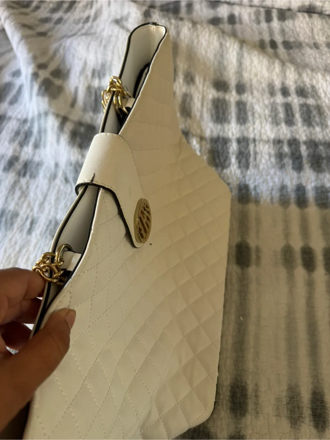 Guess White Tote Bag