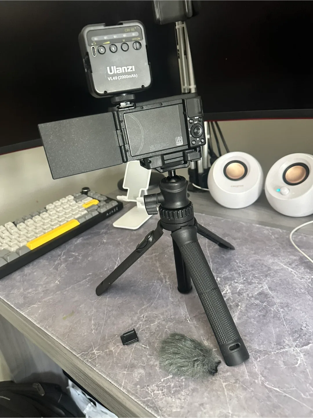 Sony ZV-1 Camera – Complete Creator Kit (Everything Included) image indicator(3)