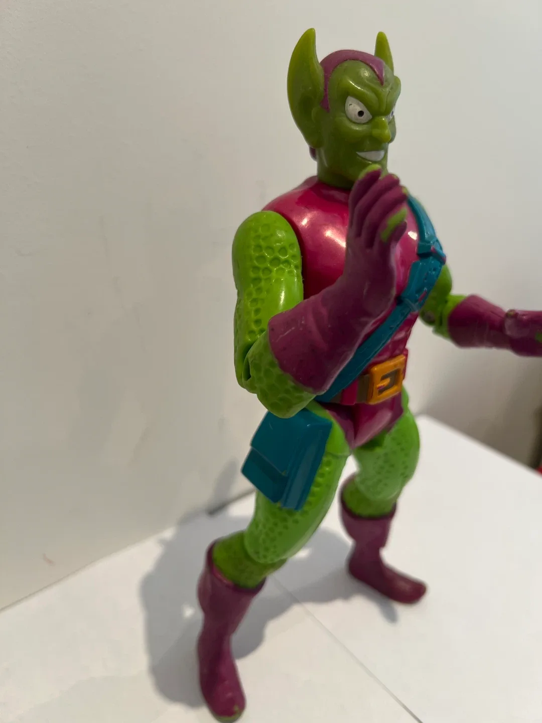 Vintage 1997 Toy Biz Marvel Universe 10" Green Goblin Figure image indicator(3)