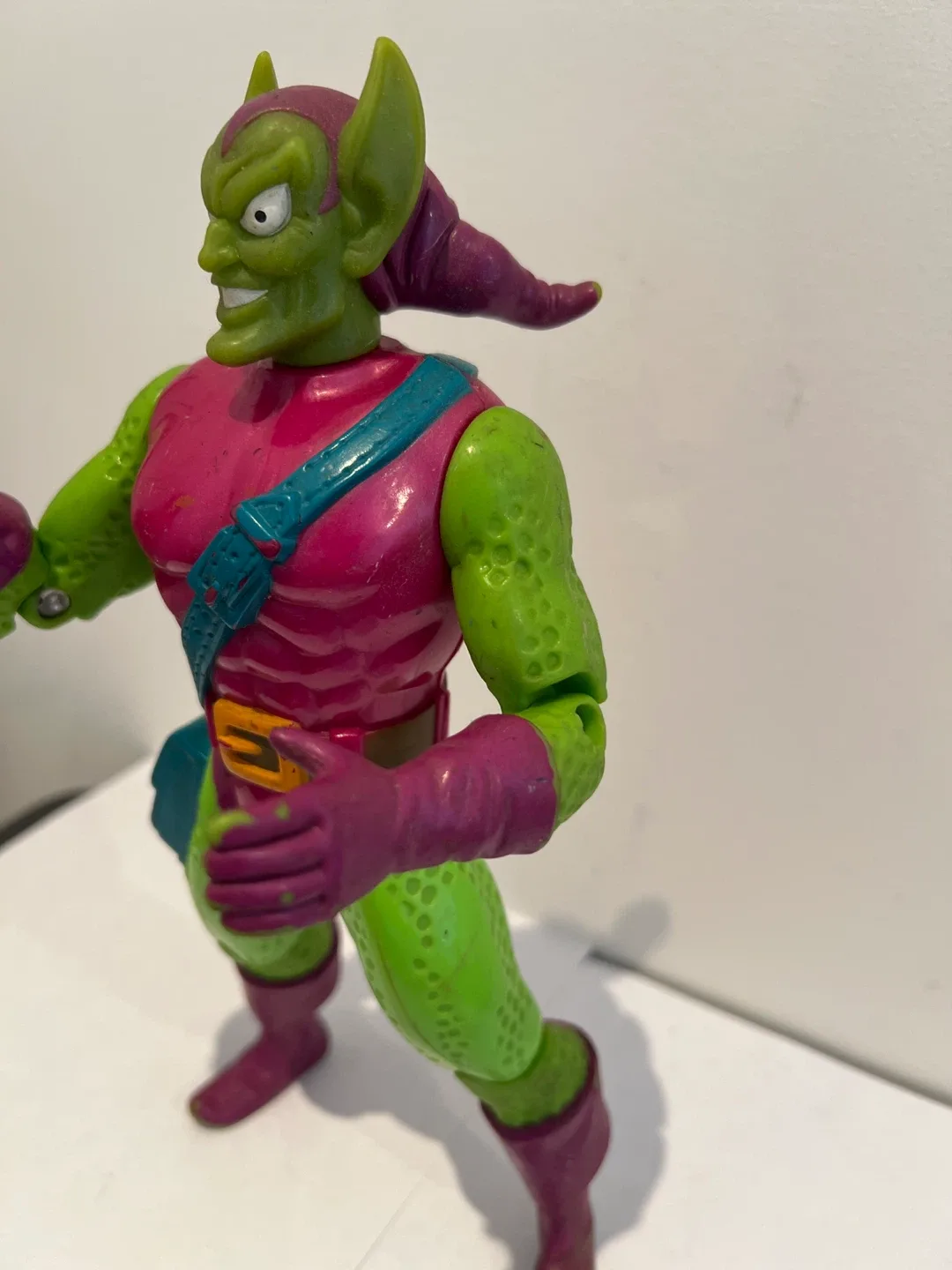 Vintage 1997 Toy Biz Marvel Universe 10" Green Goblin Figure image indicator(4)