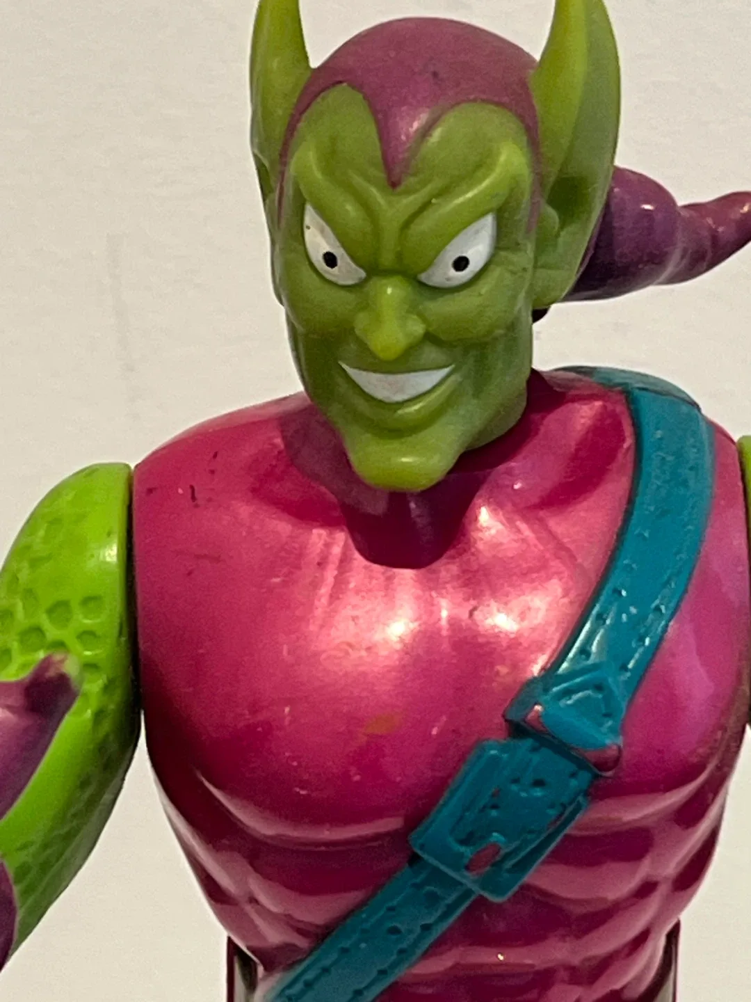 Vintage 1997 Toy Biz Marvel Universe 10" Green Goblin Figure image indicator(2)