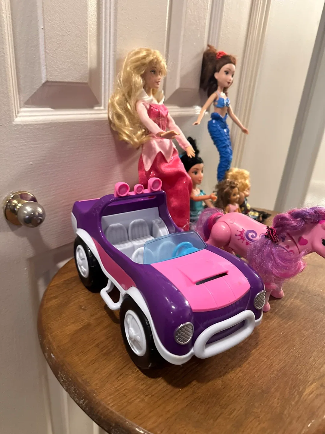 Disney Princess Dolls & Toy Car (b2) image indicator(3)