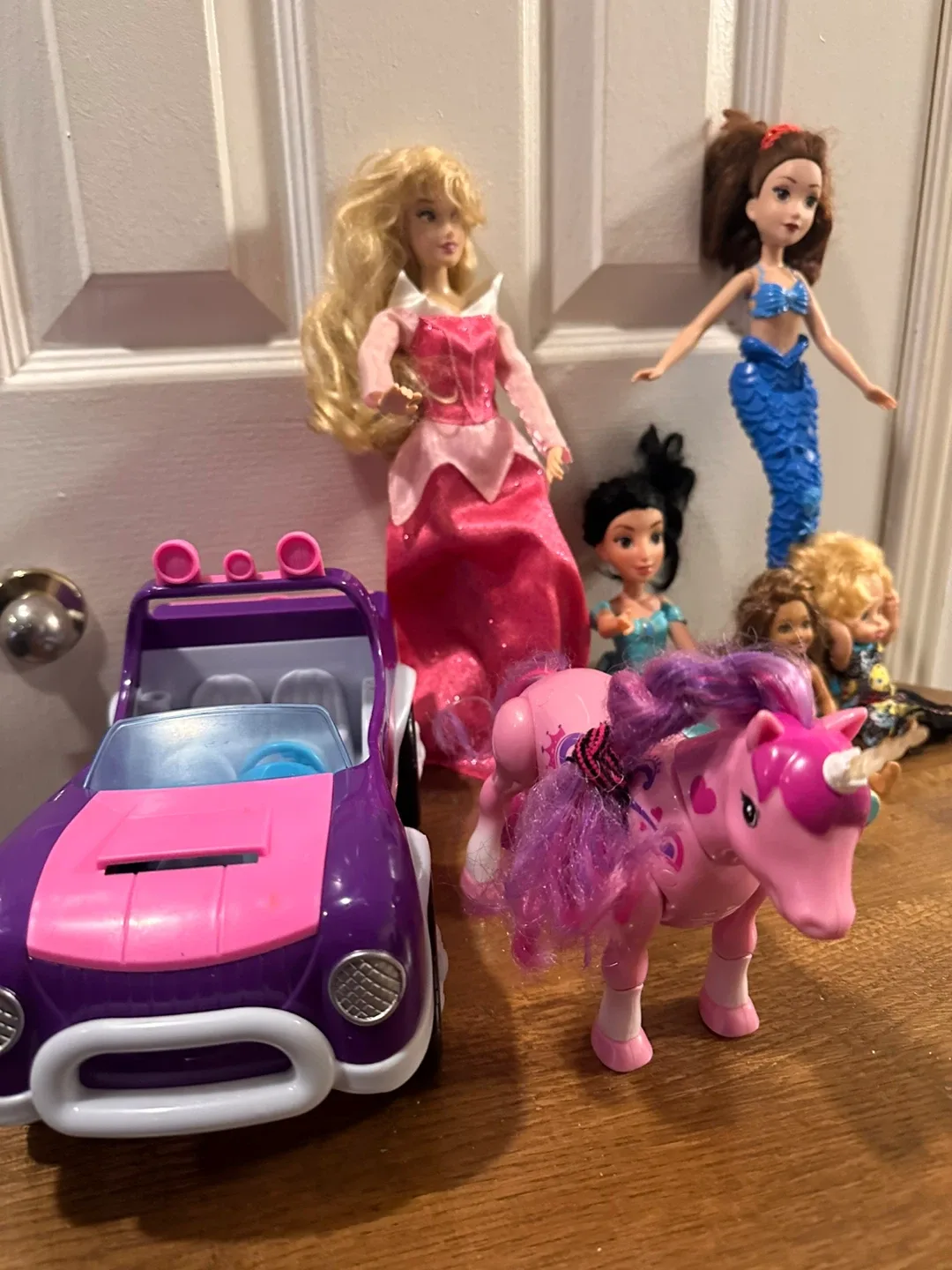 Disney Princess Dolls & Toy Car (b2) image indicator(5)