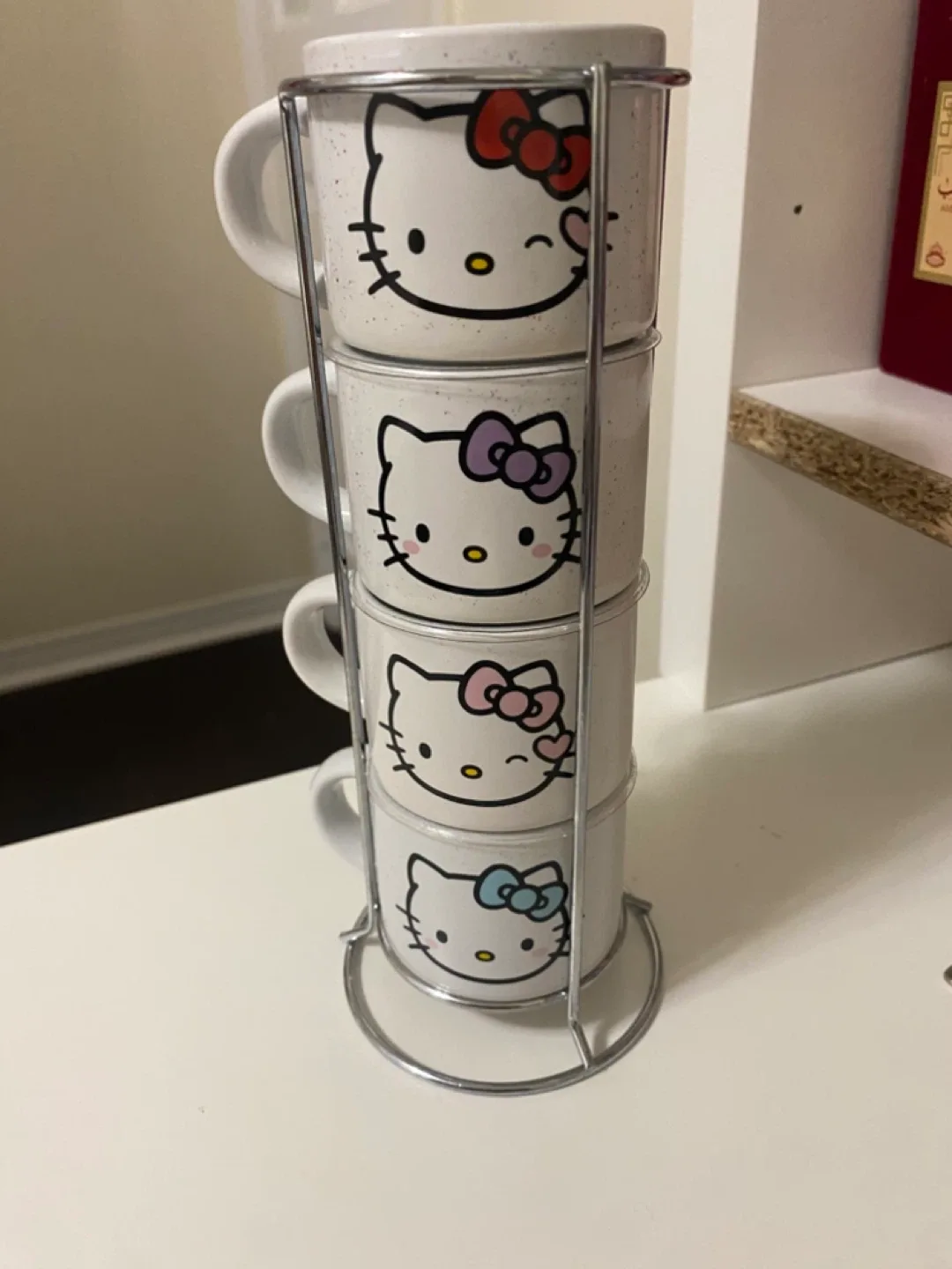 Hello Kitty Mini Mug Set with Stand