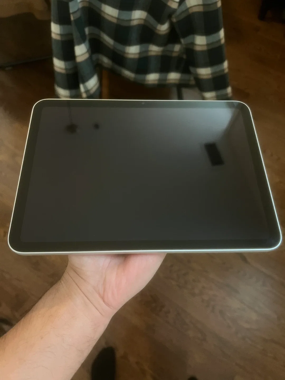 Apple iPad 10th Gen Silver image indicator(4)