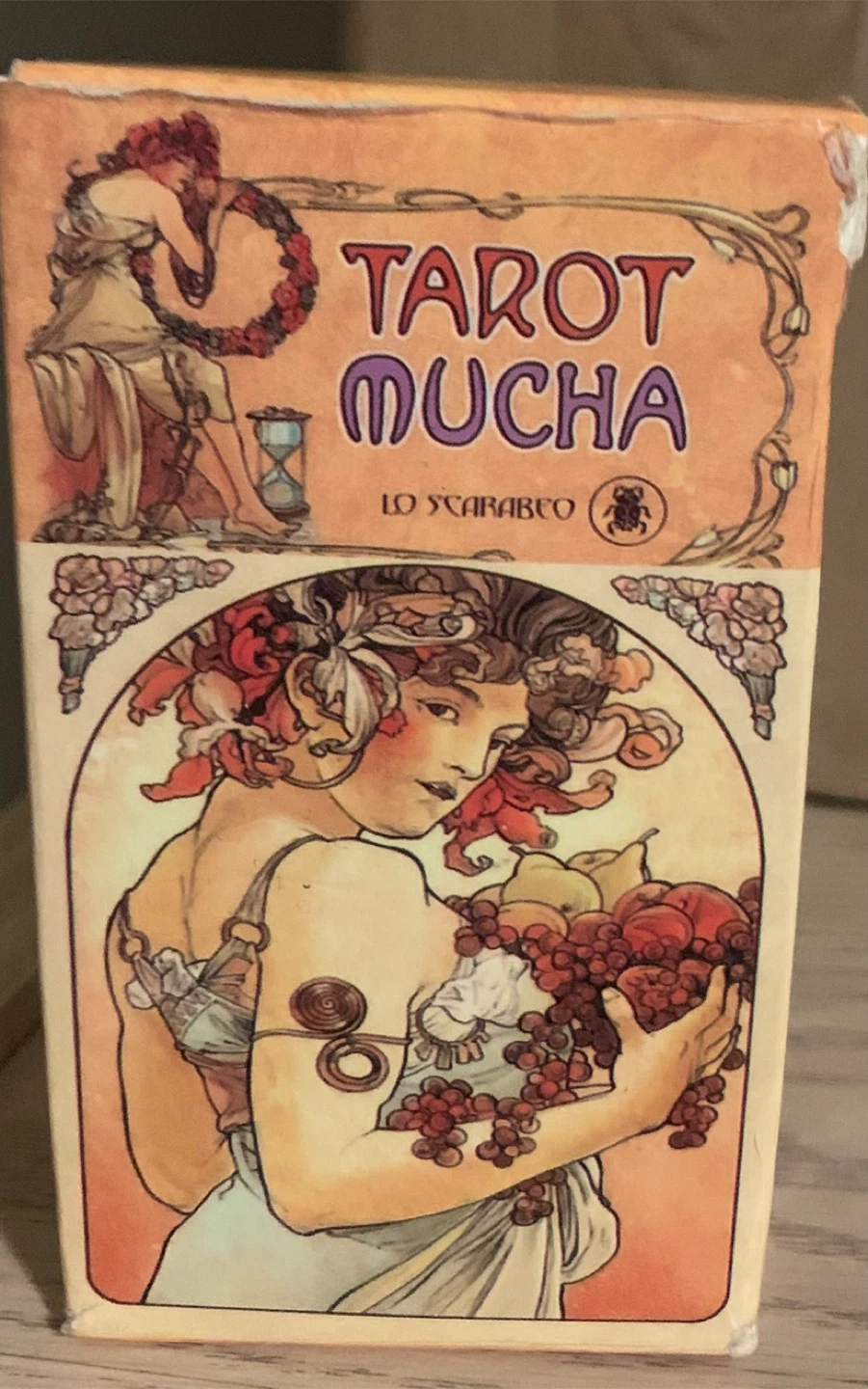 Tarot Mucha by Lo Scarabeo