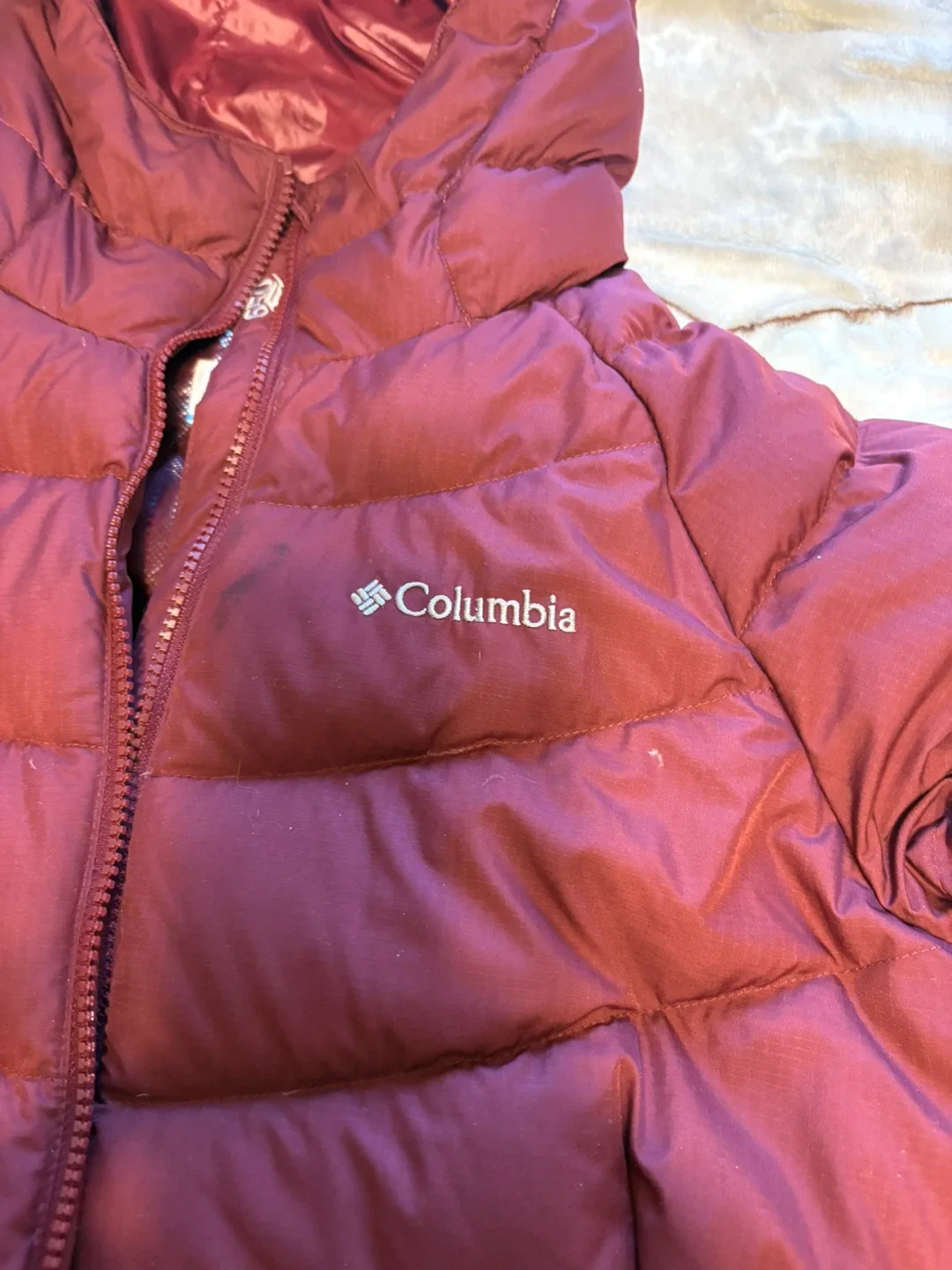 Columbia Puffer Jacket - Size M image indicator(4)